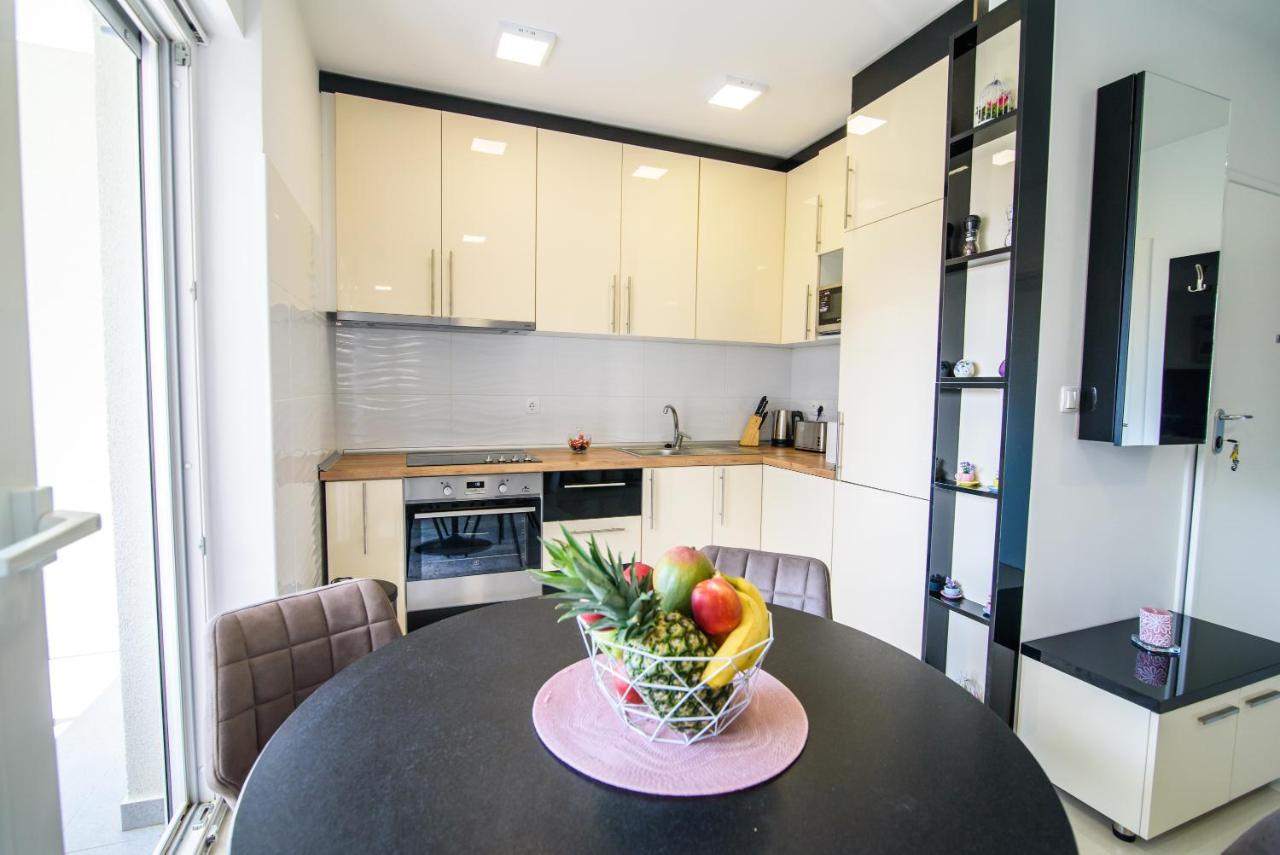 Lorena Luxury Apartment Макарска Экстерьер фото